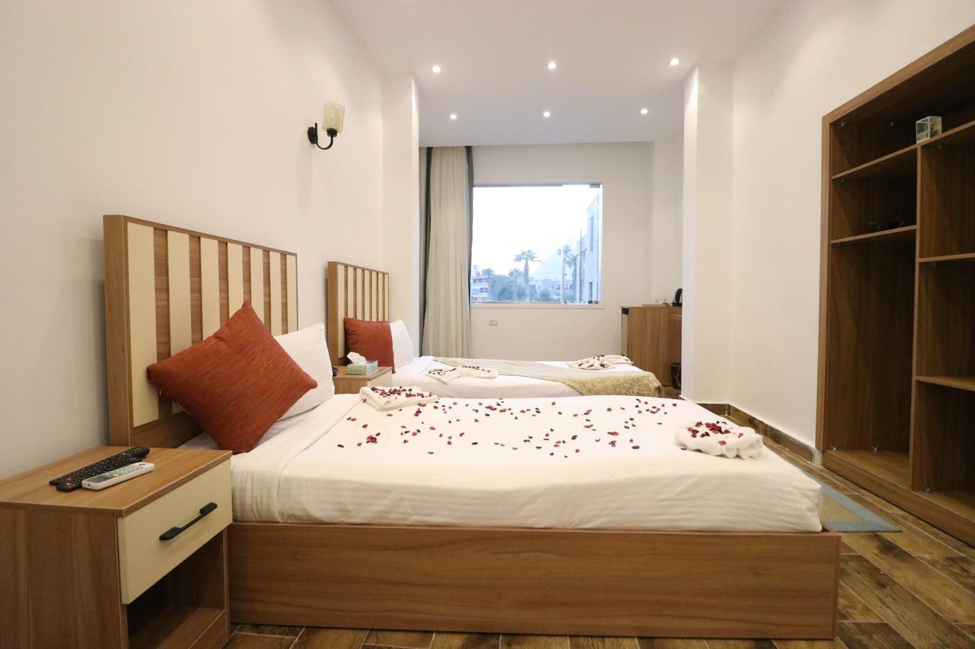 West Pyramids Hotel Kafret el-Gabal Εξωτερικό φωτογραφία
